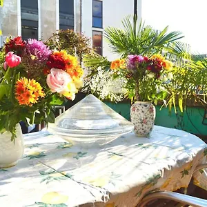 https://10-dal-centro-storico-nuovo-appartamento-city-life.italymilanhotels.net