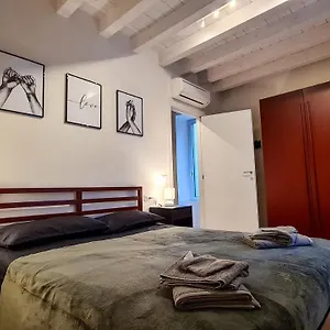 https://porta-nuova-modern-apartment-in-the-center-bergamo.italymilanhotels.net