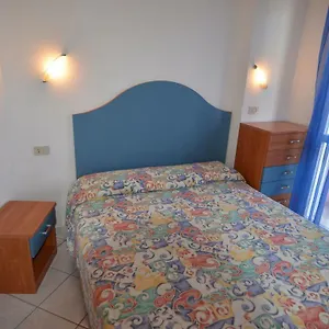 https://lorecasa.emilia-romagnahotels.net