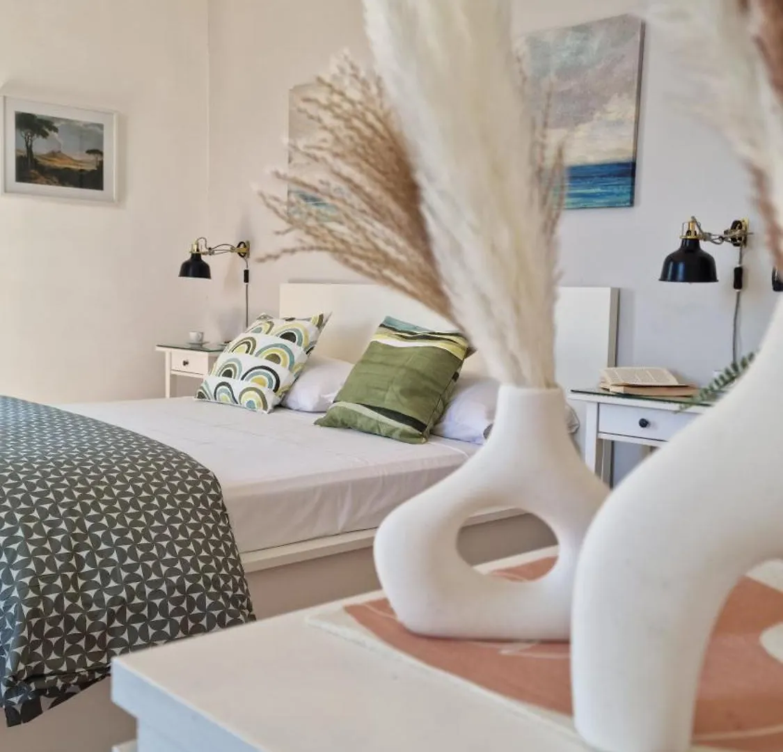 Vesuvio Apartment نابولي 0*,